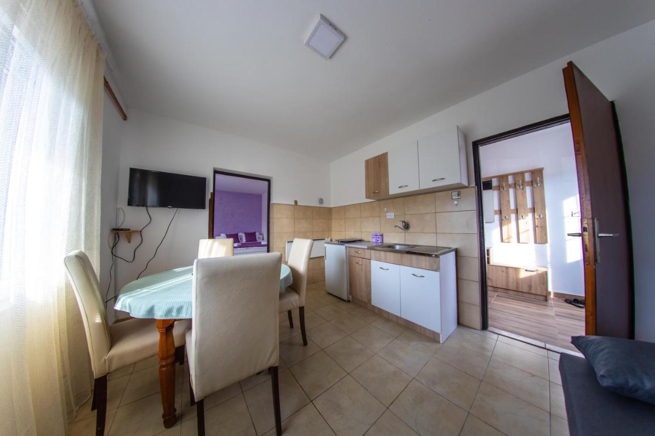 Apartman Kokin Brod Buitenkant foto